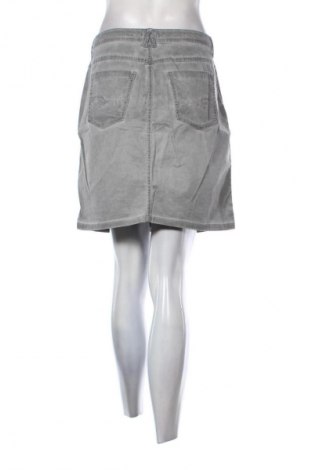 Пола Street One, Размер M, Цвят Сив, Цена 4,60 €