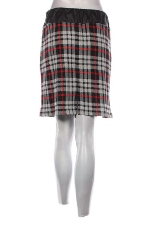 Пола Unbranded, Размер M, Цвят Многоцветен, Цена 2,04 €