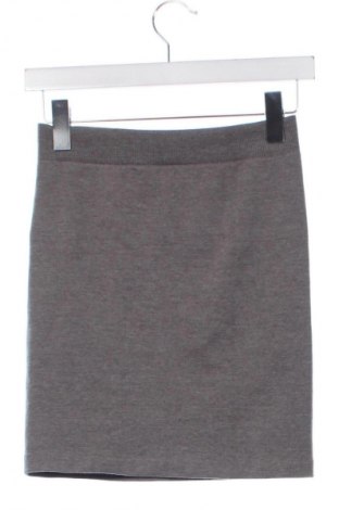 Пола Unbranded, Размер XS, Цвят Сив, Цена 2,04 €