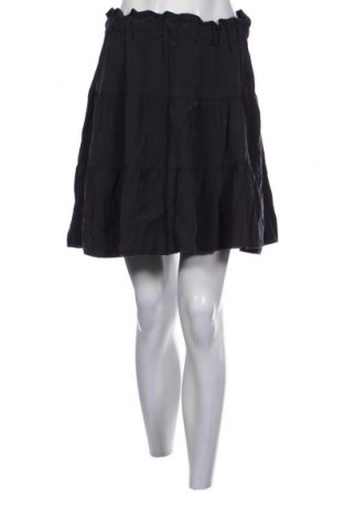 Пола Unbranded, Размер S, Цвят Черен, Цена 2,04 €