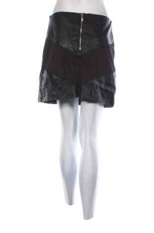 Пола Unbranded, Размер S, Цвят Черен, Цена 2,04 €