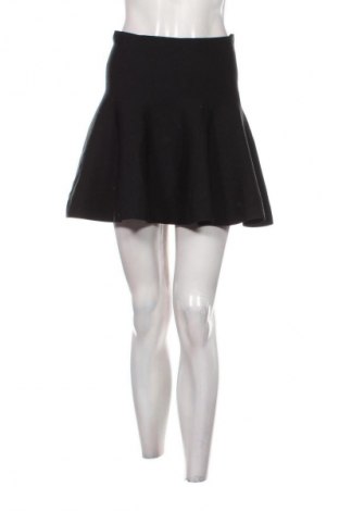 Пола Unbranded, Размер S, Цвят Черен, Цена 3,06 €