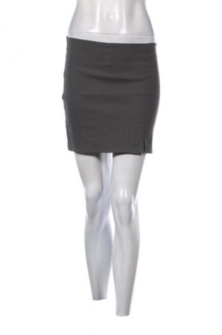 Пола Unbranded, Размер M, Цвят Сив, Цена 2,04 €