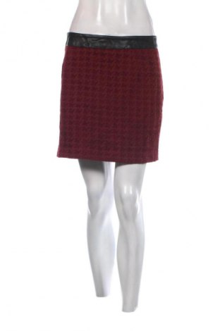 Пола United Colors Of Benetton, Размер M, Цвят Червен, Цена 2,04 €