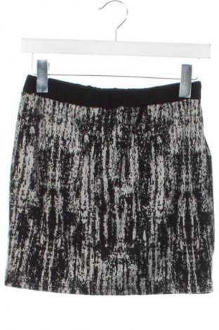 Пола Vero Moda, Размер XS, Цвят Многоцветен, Цена 2,04 €