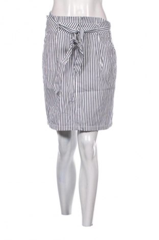 Пола Vero Moda, Размер M, Цвят Многоцветен, Цена 2,04 €