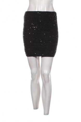 Пола Wow, Размер M, Цвят Черен, Цена 2,04 €