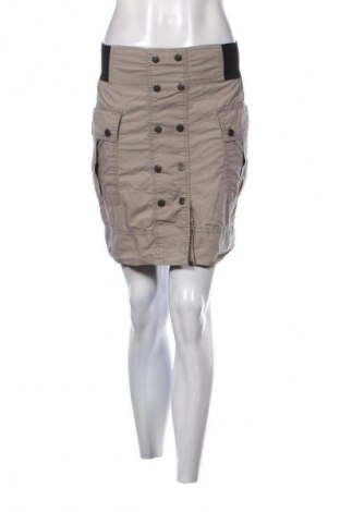 Пола Zara, Размер S, Цвят Зелен, Цена 2,04 €