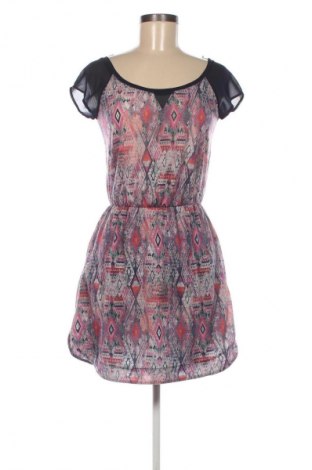 Ruha Bershka, Méret M, Szín Sokszínű, Ár 1 799 Ft
