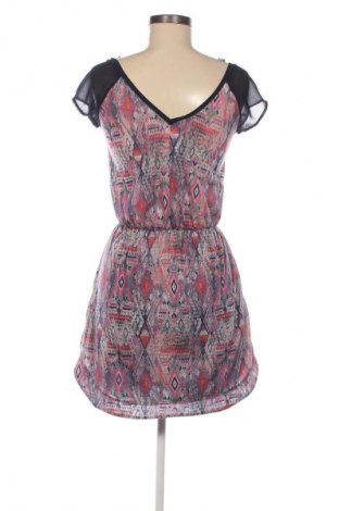 Ruha Bershka, Méret M, Szín Sokszínű, Ár 1 799 Ft