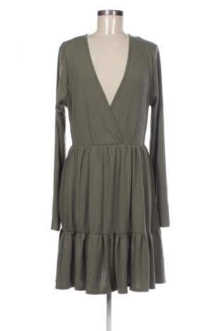 Kleid Boohoo, Größe XL, Farbe Grün, Preis € 20,99