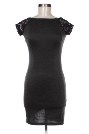 Šaty  Calliope, Veľkosť S, Farba Sivá, Cena  1,95 €