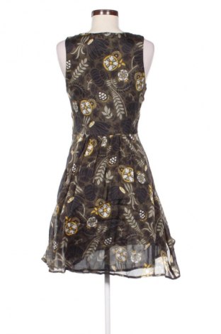 Šaty  Caroll, Veľkosť M, Farba Viacfarebná, Cena  3,95 €