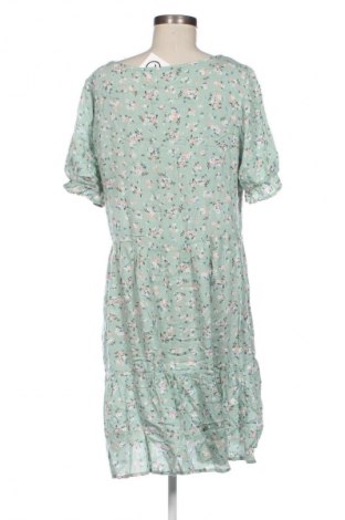 Рокля Clockhouse, Размер M, Цвят Многоцветен, Цена 5,11 €