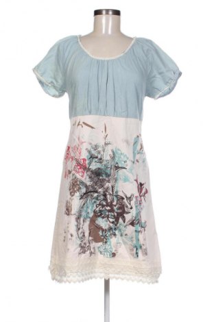 Рокля Cream, Размер M, Цвят Многоцветен, Цена 23,00 €