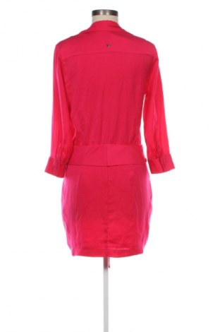 Рокля Guess, Размер M, Цвят Розов, Цена 19,42 €