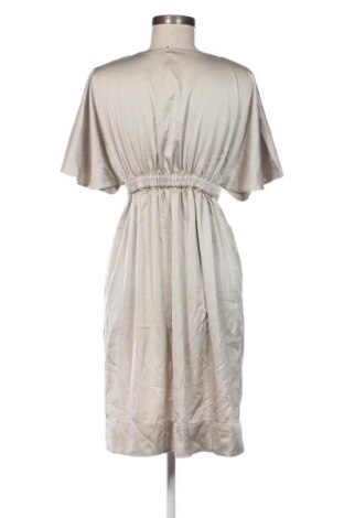 Рокля H&M, Размер M, Цвят Бежов, Цена 17,38 €