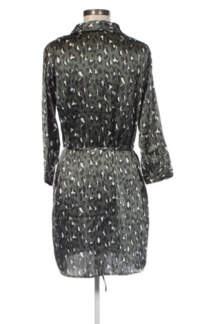 Šaty  Jdy, Velikost S, Barva Vícebarevné, Cena  49,00 Kč