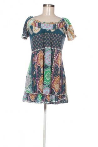 Šaty  Jennifer Taylor, Velikost S, Barva Vícebarevné, Cena  109,00 Kč