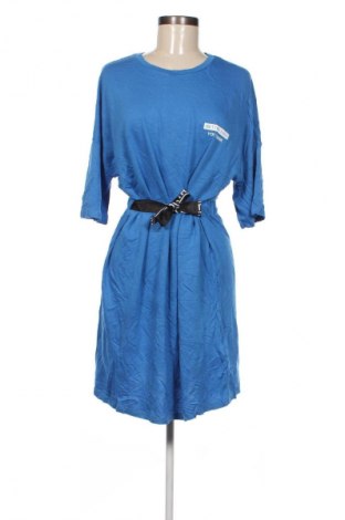 Рокля LC Waikiki, Размер XL, Цвят Син, Цена 4,09 €