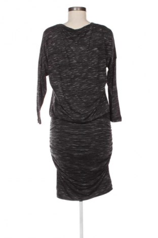 Рокля Lindex, Размер M, Цвят Черен, Цена 2,04 €