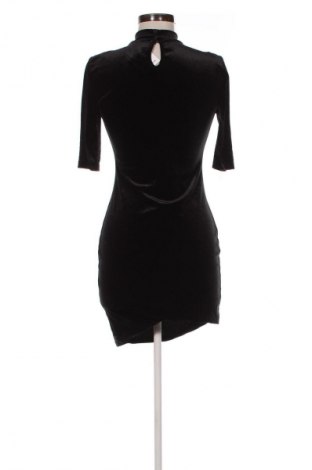 Ruha Loavies, Méret M, Szín Fekete, Ár 739 Ft