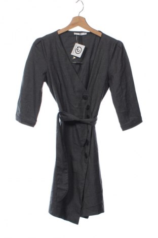 Kleid Mango, Größe S, Farbe Grau, Preis 23,99 €