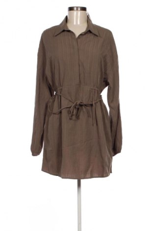 Sukienka Pull&Bear, Rozmiar M, Kolor Zielony, Cena 24,99 zł