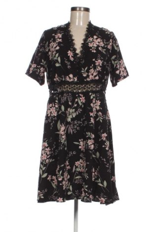 Рокля SHEIN, Размер M, Цвят Многоцветен, Цена 4,09 €