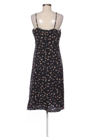 Рокля SHEIN, Размер XL, Цвят Многоцветен, Цена 4,60 €