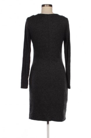 Kleid Saint Tropez, Größe S, Farbe Mehrfarbig, Preis 3,99 €