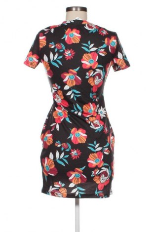 Рокля Shine, Размер S, Цвят Многоцветен, Цена 3,57 €