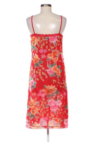 Ruha Taifun, Méret M, Szín Sokszínű, Ár 3 289 Ft