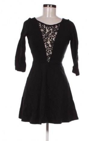 Sukienka Tally Weijl, Rozmiar S, Kolor Czarny, Cena 8,99 zł