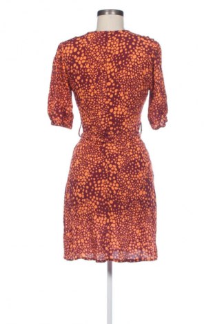 Kleid Trendyol, Größe M, Farbe Mehrfarbig, Preis 2,99 €