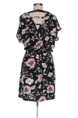 Kleid Unbranded, Größe M, Farbe Mehrfarbig, Preis € 5,99