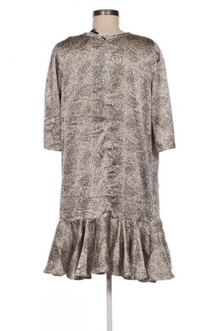 Рокля Unbranded, Размер XL, Цвят Многоцветен, Цена 5,11 €