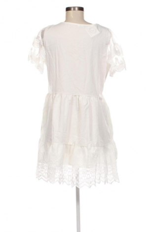 Ruha Unbranded, Méret L, Szín Fehér, Ár 2 389 Ft