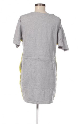 Рокля Up 2 Fashion, Размер M, Цвят Многоцветен, Цена 5,11 €