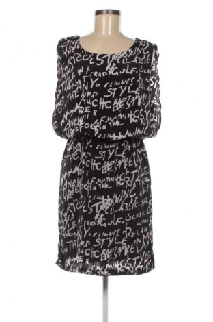 Ruha VILA, Méret M, Szín Sokszínű, Ár 1 689 Ft