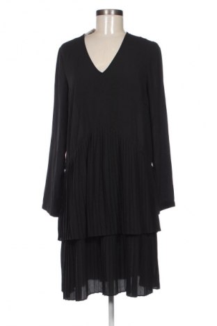 Šaty  VILA, Velikost S, Barva Černá, Cena  129,00 Kč
