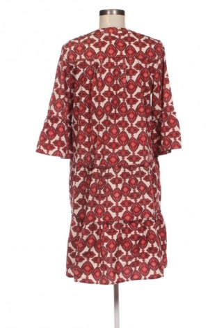 Рокля Vero Moda, Размер M, Цвят Многоцветен, Цена 3,57 €