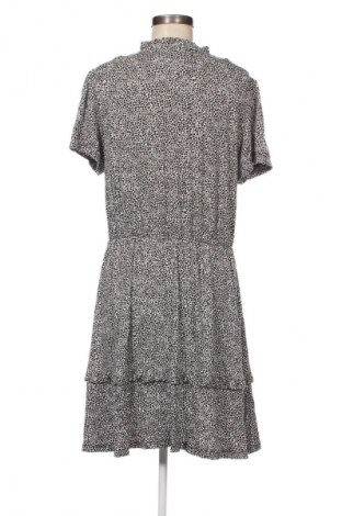 Kleid Yessica, Größe M, Farbe Mehrfarbig, Preis 5,99 €