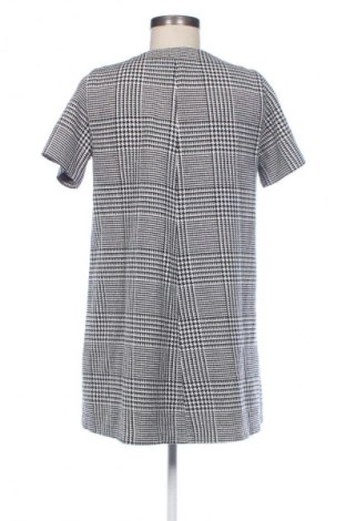 Рокля Zara Trafaluc, Размер L, Цвят Многоцветен, Цена 4,60 €