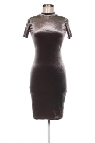 Sukienka Zara Trafaluc, Rozmiar S, Kolor Szary, Cena 31,99 zł