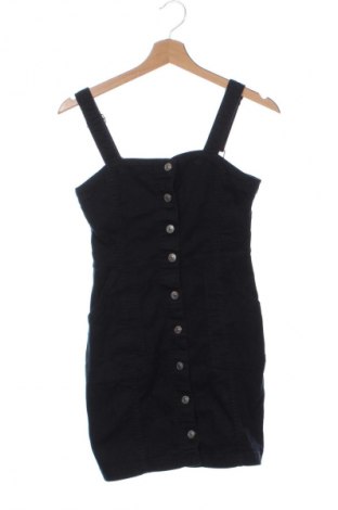 Dámské šaty s tráky H&M Divided, Velikost S, Barva Černá, Cena  149,00 Kč