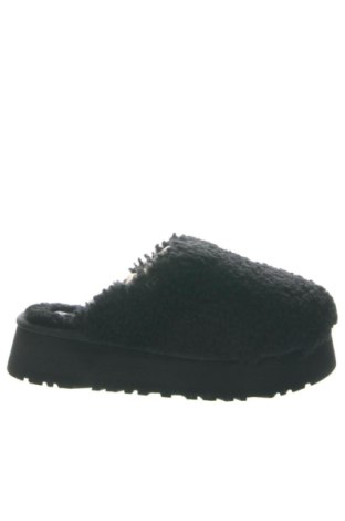 Чехли UGG Australia, Размер 39, Цвят Черен, Цена 56,24 €, #137184687