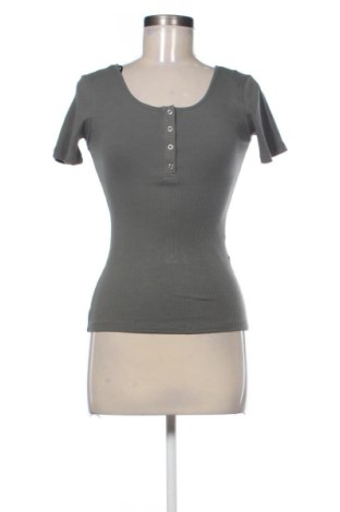 Bluză de femei Pieces, Mărime M, Culoare Verde, Preț 36,74 Lei, #137184789
