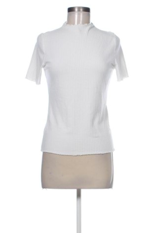 Bluză de femei ONLY, Mărime L, Culoare Alb, Preț 52,49 Lei, #137237697