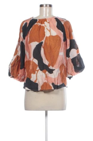 Bluză de femei C&A, Mărime M, Culoare Multicolor, Preț 23,99 Lei, #137238035